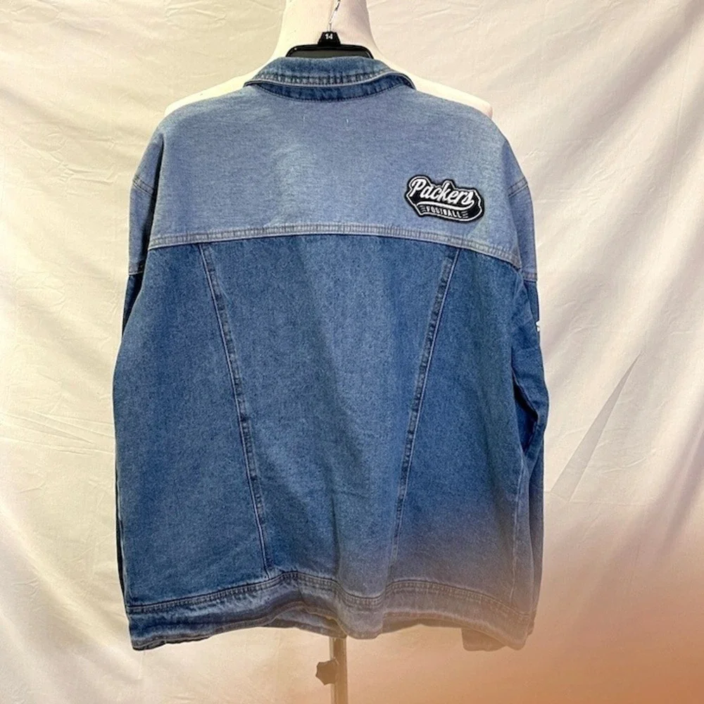 WEAR By Erin Andrews Green Bay Packers NFL Denim Jacket Women's Large - Picture 3 of 5